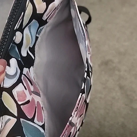 Kipling Sebastian - Picture 3 of 8